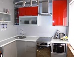 Фото маленькой кухни с пластиковыми фасадами